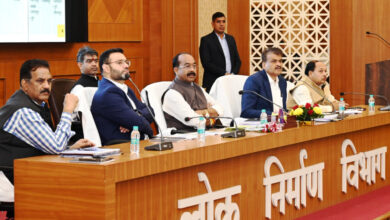 पीडब्ल्यूडी के कार्यों के लिए अब नहीं मिलेगा अतिरिक्त समय, कार्य पूर्णता में देरी पर अधिकारियों पर होगी कार्रवाई -श्री अरुण साव…