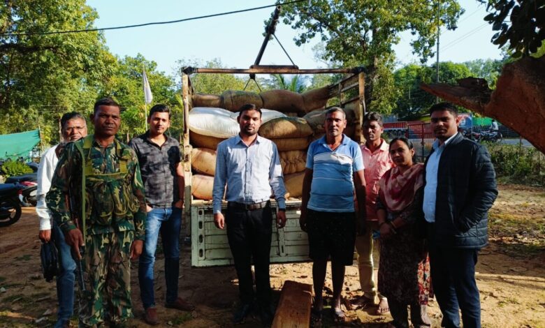 अवैध रूप से 32 बोरी धान का परिवहन करते हुए पिकअप को पकड़ा गया…