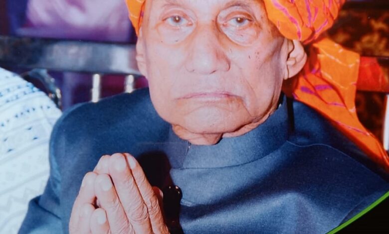 शोक : भाजपा के प्रदेश अध्यक्ष किरण देव के पिताजी नही रहे, दिग्गज भाजपा नेताओं ने दी श्रद्धांजलि, अंतिम संस्कार कल…