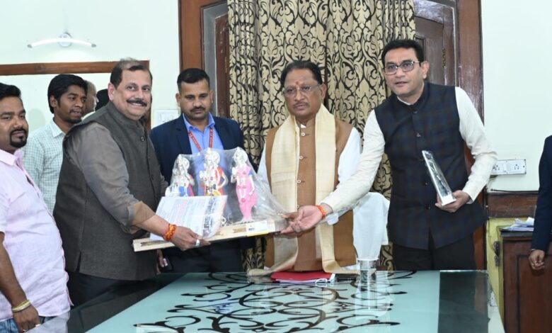 श्री उवसग्गहरं पार्श्व तीर्थ नगपुरा ट्रस्ट मंडल के अध्यक्ष मिले सीएम साय से,आधुनिक गौशाला के उद्घाटन के लिए किया आमंत्रित..