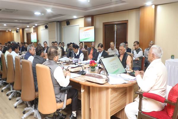 विश्वविद्यालय श्रेष्ठ मानव का विकास करे: राज्यपाल श्री पटेल…