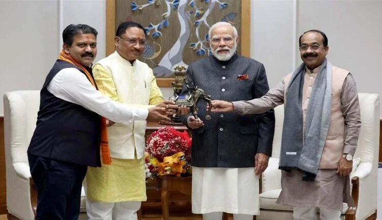 छत्तीसगढ़ में विष्णु देव सरकार के बड़े फैसलों का पहला महीना, जीता जनता का दिल