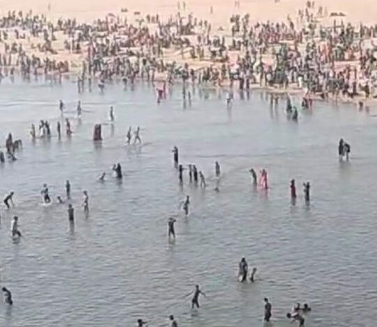 कैलाश विजयवर्गीय ने जनता के साथ मनाया पर्व, राज्य मंत्री ने किया मेले का उद्घाटन, मकर संक्रांति पर लोगों ने लगाई अस्था की डुबकी