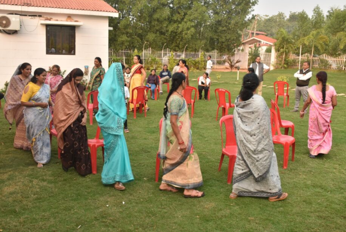 आदिवासी बालक छात्रावास: दुर्ग के भूतपूर्व छात्रों के 25 वा सिल्वर जुबली मिलन समारोह हुआ संपन्न…