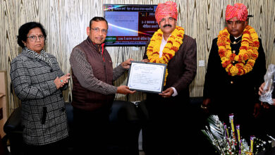 सूचना एवं जनसम्पर्क विभाग के अतिरिक्त निदेशक श्री अरूण जोशी एवं सहायक कर्मचारी श्री रामकिशोर वर्मा को सेवानिवृति पर भावभीनी विदाई…