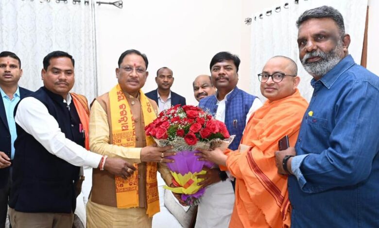 मुख्यमंत्री श्री साय को जन्मदिन पर उनके मंत्रिमंडल के सहयोगियों सहित आम नागरिकों ने दी बधाई एवं शुभकामनाएं…