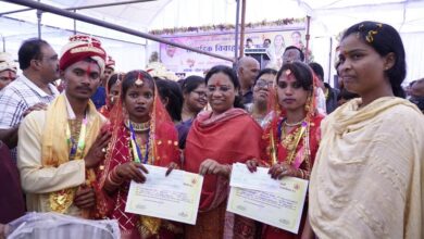 गाजे बाजे के साथ सामूहिक विवाह, परिणय सूत्र में बंधे 120 जोड़े गाजे बाजे के साथ सामूहिक विवाह, परिणय सूत्र में बंधे 120 जोड़े