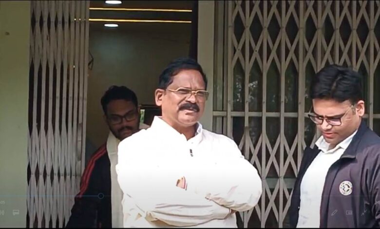 34 लाख ले गए अफसर, आदिवासियों की आवाज दबाने की कोशिश – पूर्व मंत्री अमरजीत भगत