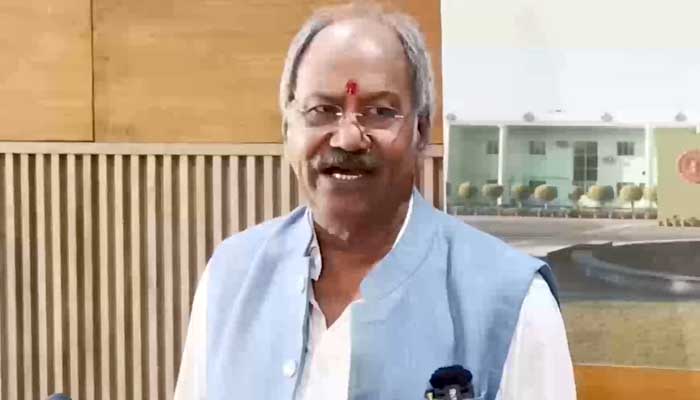 स्कूलों में बनेगी नई शाला प्रबंध समिति, शिक्षा मंत्री बृजमोहन अग्रवाल ने दिए आदेश