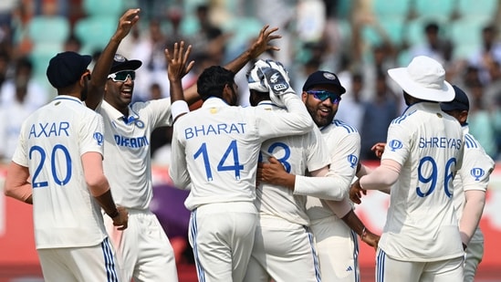 3rd test eng vs ind : तीसरे टेस्ट के लिए इंग्लैंड ने किया प्लेईंग 11 का ऐलान, घातक गेंदबाज की हुई वापसी
