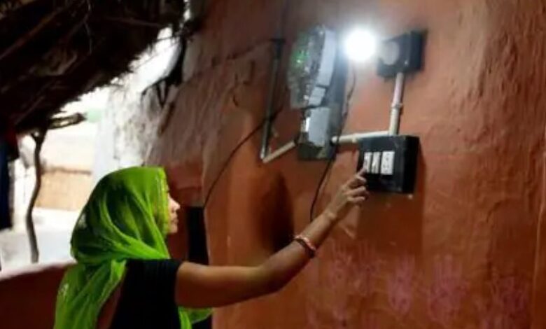 सुकमा में बिजली की रौशनी से जगमगाया इत्तेपारा…