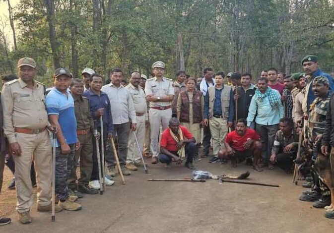 CG में वन विभाग ने 3 कुख्यात शिकारी को किया गिरफ्तार, 20 दिनों में 3 सांभर का हो चुका है शिकार…
