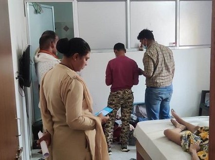 होटल में मिली युवती की लाश, जाँच में जुटी एफएसएल की टीम…