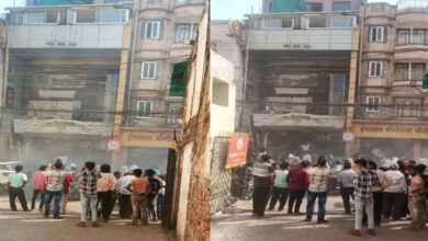 रायपुर के AT ज्वेलर्स में हुई ब्लास्ट, इलाके में मचा हड़कंप… रायपुर के AT ज्वेलर्स में हुई ब्लास्ट, इलाके में मचा हड़कंप…