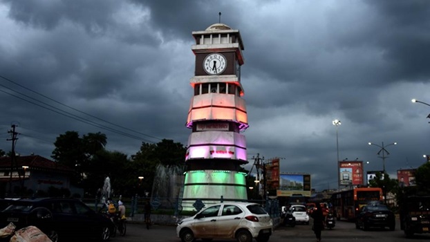 रायपुर में खुशनुमा मौसम, बारिश और ठंडी हवा से तापमान 12 डिग्री गिरा