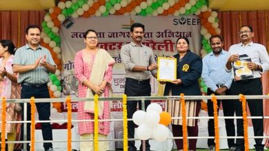 मतदाता जागरूकता: 51 ट्रैक्टरो के साथ 25 किलोमीटर लंबी ट्रैक्टर रैली का आयोजन कर बनाया वर्ल्ड रिकार्ड