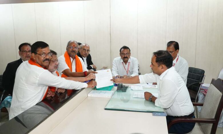 बृजमोहन अग्रवाल दाखिल किया नामांकन, बोले- रिकॉर्ड मतों से जिताएगी जनता