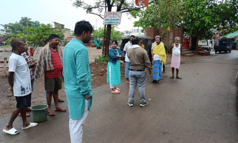 भारी गंदगी मिलने से सफाई ठेकेदार पर जुर्माना