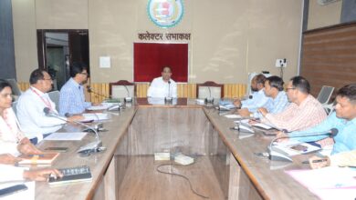 सेक्टर अधिकारियों को निर्देश, घर-घर पहुंचकर वितरण करें मतदाता पर्ची