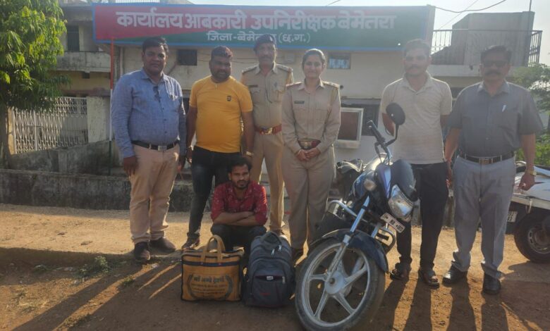 अवैध शराब पर कार्यवाही, धरे गए आरोपी