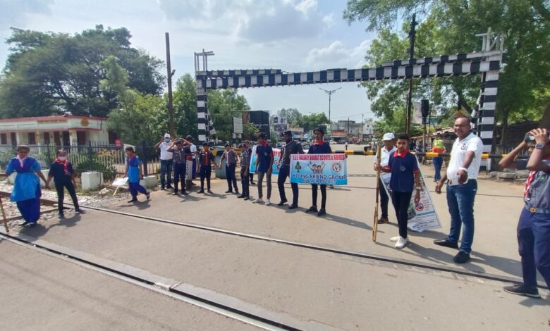 ट्रेनों में महिला यात्रियों की सुरक्षा के लिए जन जागरूकता अभियान