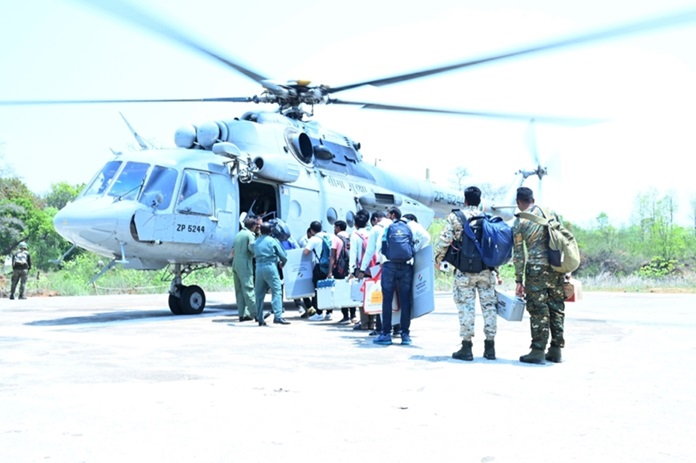 दूर-दराज और जंगलों के बीच मतदान कराने हेलीकॉप्टर से जायेगी टीम