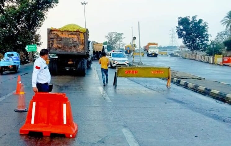 बिना नंबर वाहनों पर सख्त ट्रैफिक पुलिस ने 55 वाहन पकड़े