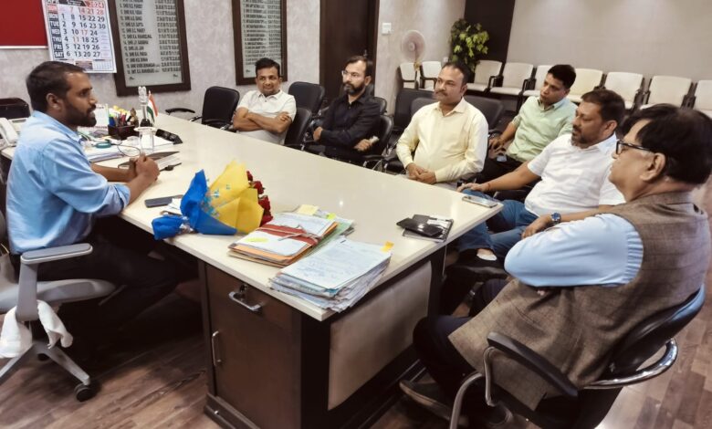 शहर को सुंदर रखने की जिम्मेदारी बिल्डरों और शॉपिंग मॉल संचालको को