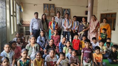 दिगंबर जैन महिला मंडल द्वारा बच्चों को गुड टच, बैड टच एवं साइबर क्राइम के ख़तरों की जानकारी दी गई… दिगंबर जैन महिला मंडल द्वारा बच्चों को गुड टच, बैड टच एवं साइबर क्राइम के ख़तरों की जानकारी दी गई…