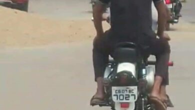 बुलेट में मोर्डिफ़ाईड साइलेंसर लगाकर फटाका फ़ोड़ना पड़ा भारी, जाने कितना का हुआ चालान