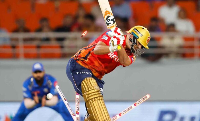 रोमांचक मुकाबले में मुंबई ने पंजाब से छीनी जीत