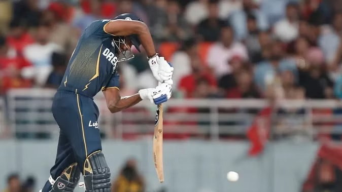 गुजरात ने पंजाब के मुंह से छीनी जीत, तीन विकेट से हराया