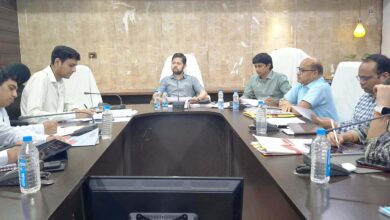 रेत के अवैध उत्खनन के विरूद्ध सख्ती से कार्यवाही करने कलेक्टर ने दिए निर्देश