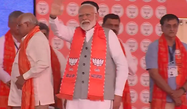 देश के लिए तो मैं सिर्फ एक सेवक हूं: मोदी