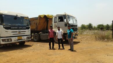खनिज विभाग की टीम ने 2 ट्रेलर किया जब्त