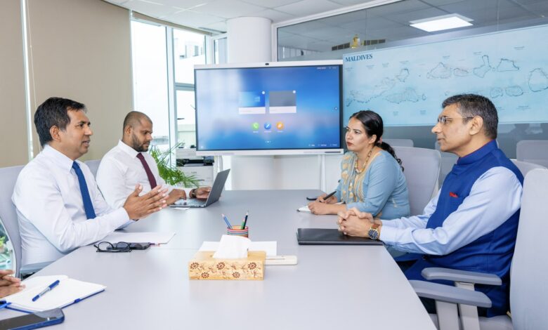 भारतीय राजदूत ने मालदीव के व्यापार मंत्री से की मुलाकात