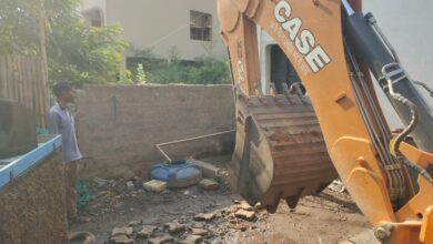 अवंति विहार में शासकीय भूमि पर किये गये अवैध कब्जे को हटाया