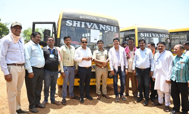 रायपुर लोकसभा में 38 अभ्यर्थी मैदान में, पुरुष से ज्यादा महिला मतदाता रायपुर लोकसभा में 38 अभ्यर्थी मैदान में, पुरुष से ज्यादा महिला मतदाता