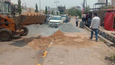 कैनाल लींकिंग रोड में अवैध अतिक्रमण, कुलर रिपेयर दुकान हटाई