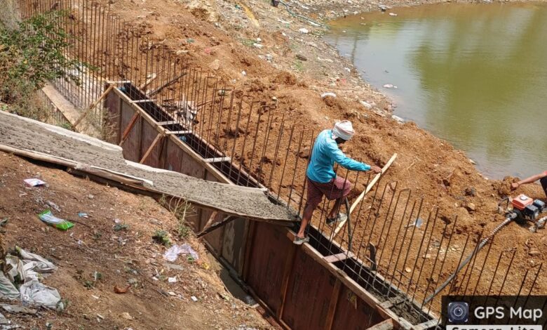 शीतला तालाब को सौंदर्यीकरण कर निखारने का कार्य