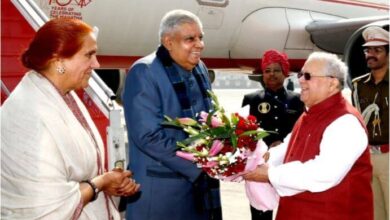 राज्यपाल ने उपराष्ट्रपति को फोन कर जन्मदिन की बधाई दी… राज्यपाल ने उपराष्ट्रपति को फोन कर जन्मदिन की बधाई दी…