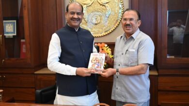 विधानसभा अध्यक्ष श्री वासुदेव देवनानी की लोकसभा अध्यक्ष सहित विभिन्न केन्द्रीय मंत्रियों से मुलाकात