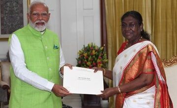 पीएम नरेंद्र मोदी ने राष्ट्रपति को दिया इस्तीफा
