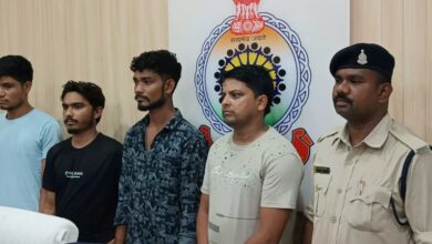 ग्रामीणों के खातों में सट्टे की रकम का लेनदेन, बैंक प्रबंधक समेत 4 गिरफ्तार