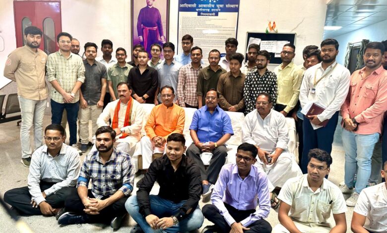 नई दिल्ली में छत्तीसगढ़ जूनियर पावर लिफ्टर्स से मुख्यमंत्री की मुलाकात