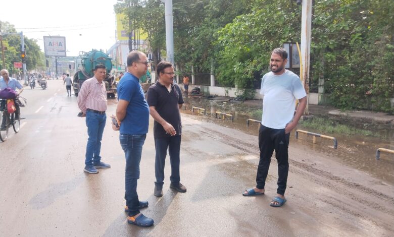 जल भराव होने की जानकारी मिलते ही तत्काल टीम भेजकर सफाई करवाकर समस्या दूर करवाये : आयुक्त