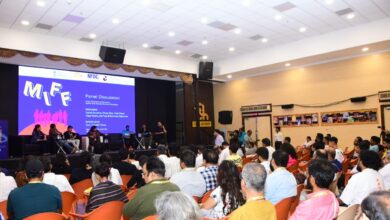 यूट्यूब जैसे प्लेटफ़ॉर्म ने कंटेंट के सृजन को बनाया लोकतांत्रिक