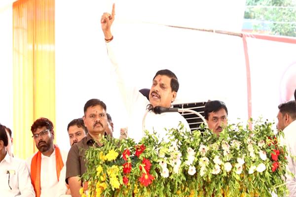 जल स्त्रोतों के पुनर्जीवन के अभियान को महाभियान बनाएं : मुख्यमंत्री डॉ.यादव