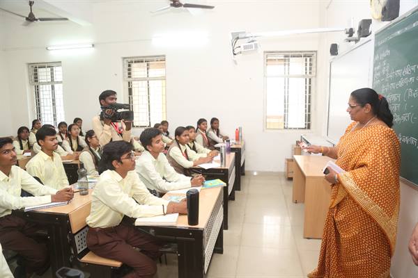 सफलता शार्ट-कट से नहीं मेहनत से मिलती है