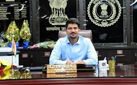 बलौदाबाजार जिले में शांति का वातावरण हो रहा है स्थापित बलौदाबाजार जिले में शांति का वातावरण हो रहा है स्थापित